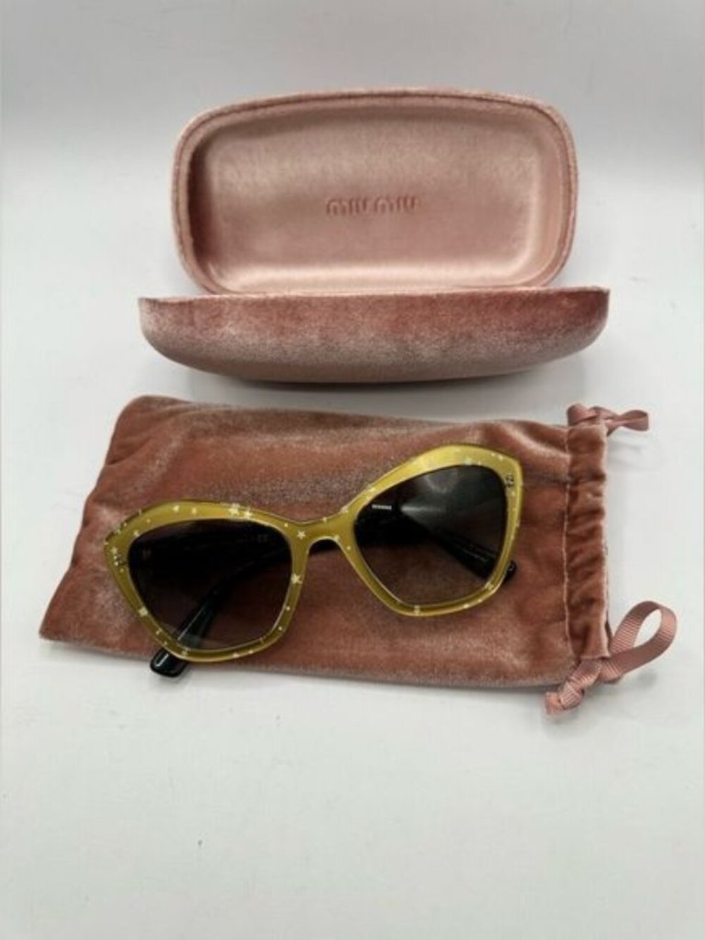🕶✨✨👓 Miu Miu Sunglasses